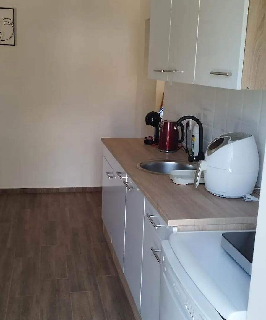 אגר Stadion Apartman