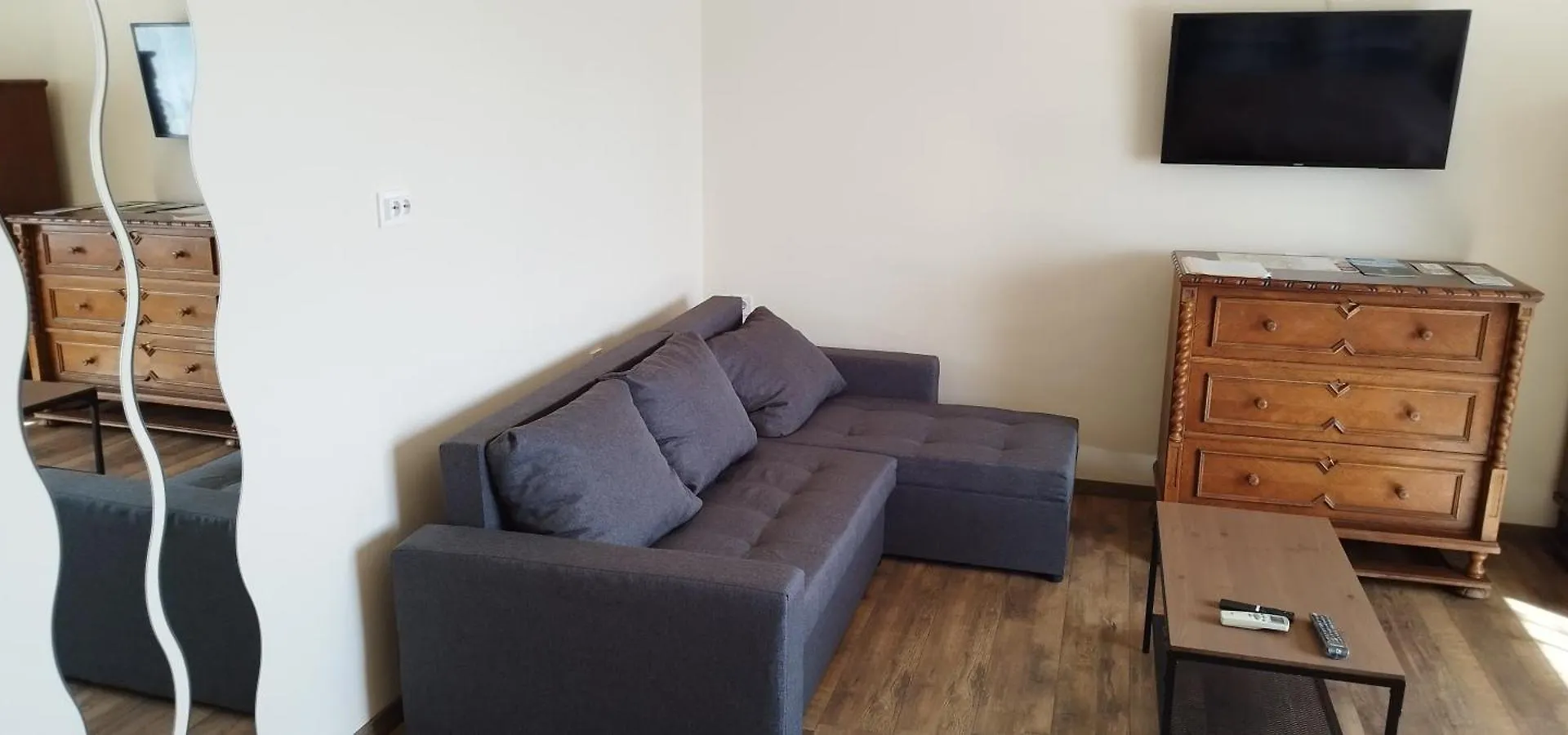 אגר Stadion Apartman דירה